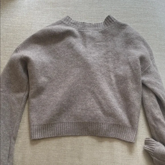 Club Monaco Boiled Cashmere Cardigan Sweater Button Down V-Neck Gray Size XS - Picture 8 of 11